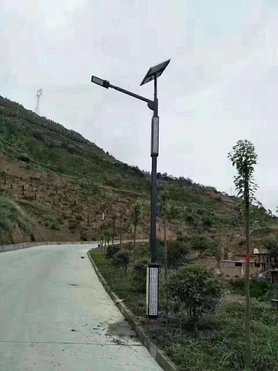 白山仿古太阳能路灯